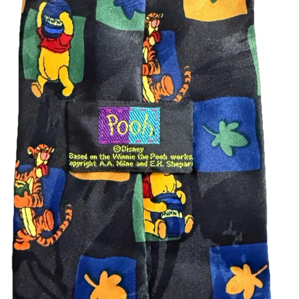 Disney Winnie the Pooh & Tigger Novelty Tie Polyester